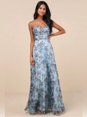 NWT Lulu's MOST BEAUTIFUL DAY Strapless Blue Floral Pleated lace up Maxi Dress